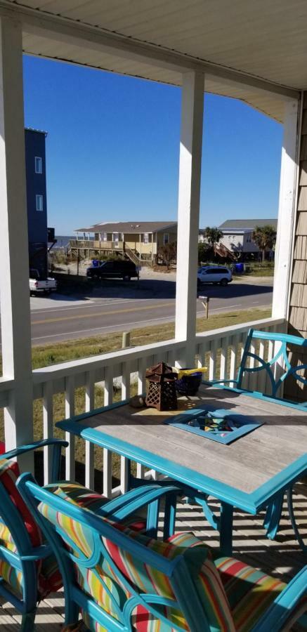 Donovan"S Reef Oak Island Exterior photo